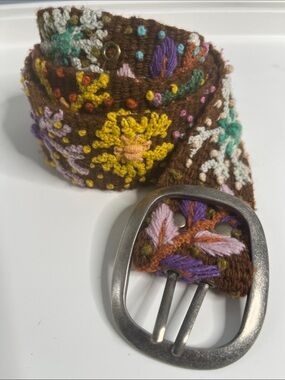Jenny Krauss Handcrafted Snowflake Wool Belt with Silver Buckle Size Small